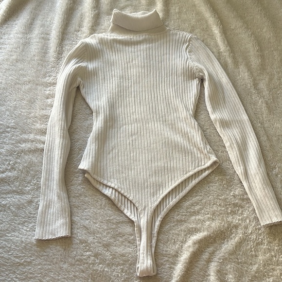 Fashion Nova - Turtleneck bodysuit - Picture 2 of 3